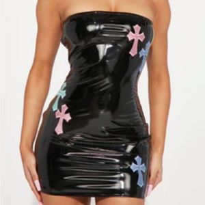 •Cross My Heart Latex Mini•